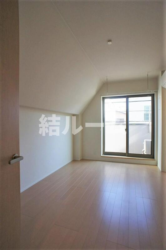 ラ・ベルヴィ桜台の居間・リビング