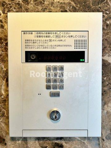 プレサンス池下トレスのエントランス