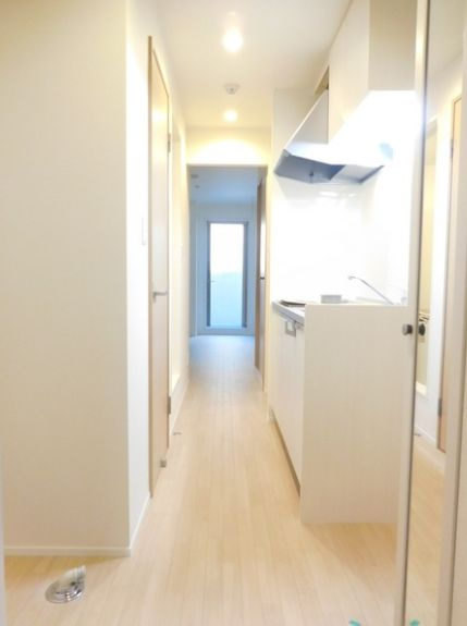 グランシャリオ西川口の玄関|※別号室の参考写真です。