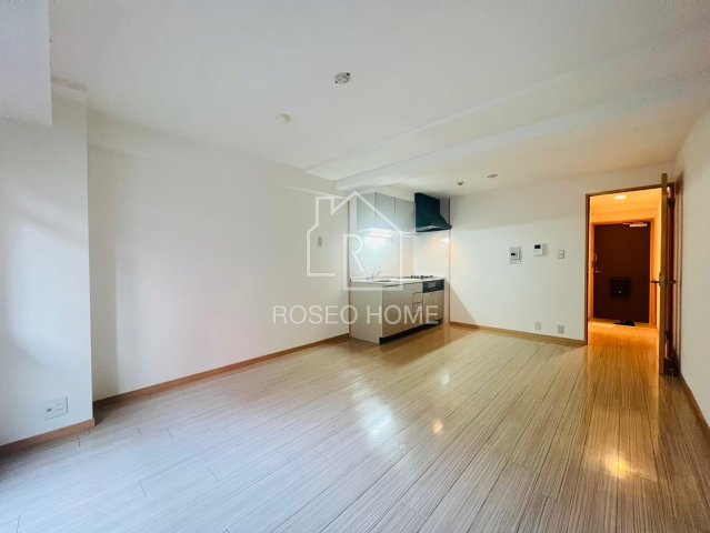 カサ・プリマヴェーラの居間・リビング|同マンション別部屋：参考写真