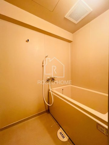 カサ・プリマヴェーラの浴室|同マンション別部屋：参考写真