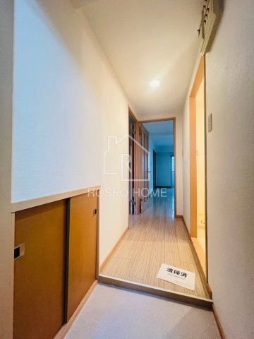 カサ・プリマヴェーラの玄関|同マンション別部屋：参考写真