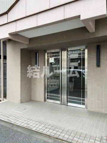 文京区関口１丁目の賃貸マンションのエントランス