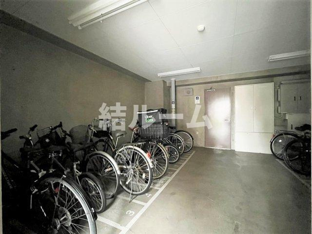 文京区関口１丁目の賃貸マンションの駐車場