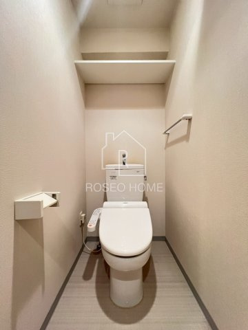 フェビエンローズのトイレ|同マンション別部屋：参考写真