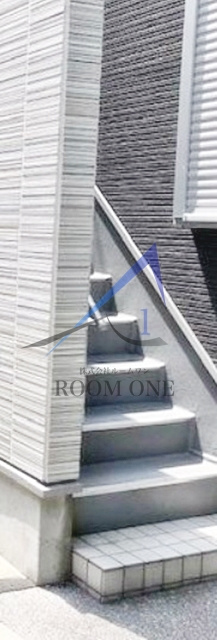 リヴィエール明大前のその他共用部分|共有階段です。