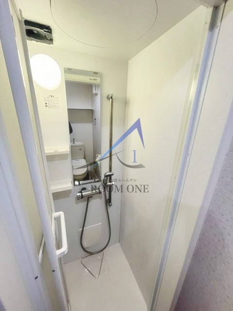 リヴィエール明大前の浴室|シャワールームです。