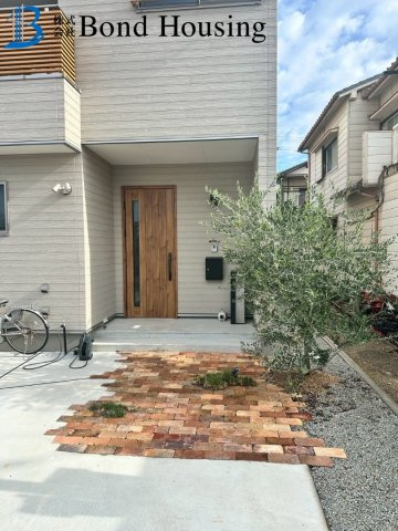 ルーフバルコニー付・駅徒歩15分・大久保町大久保町　中古戸建の庭