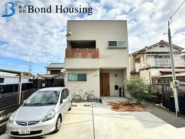 ルーフバルコニー付・駅徒歩15分・大久保町大久保町　中古戸建の外観