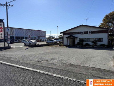 【外観】 | 久喜市八甫売地（BC区画） | 手前店舗の奥になります。