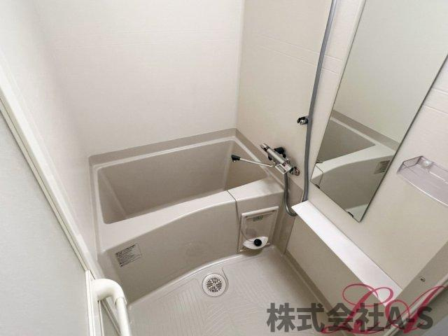 プレサンスＴＨＥ新栄の浴室|同間取り画像使用
実際のお部屋と色などが異なる場合がございます。