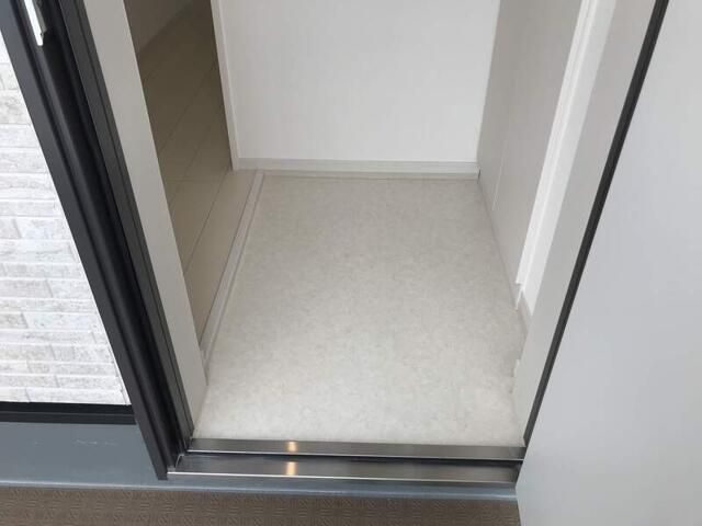 グレイス蓮根の玄関