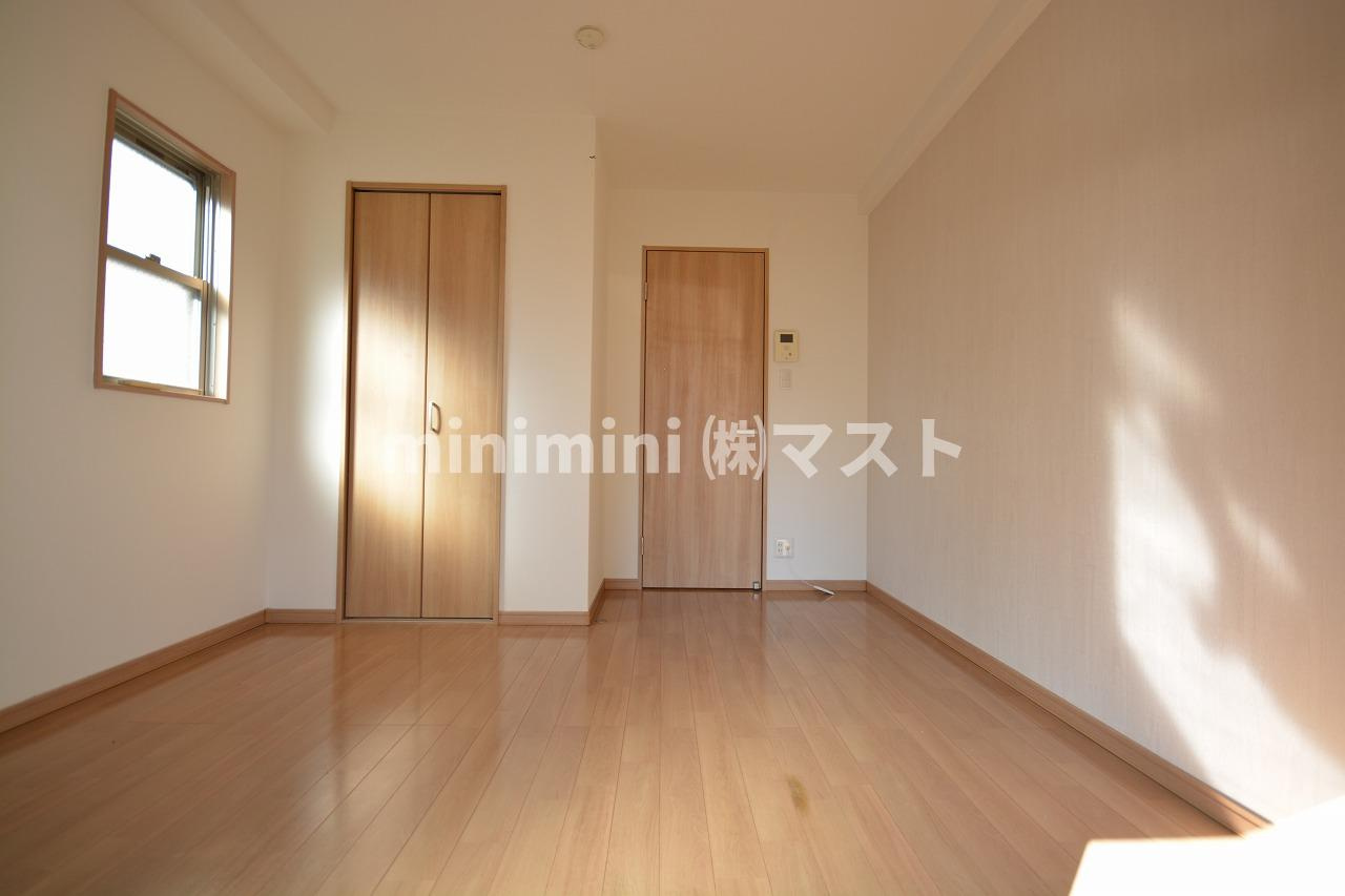 大阪市此花区島屋３丁目のアパートの居間・リビング