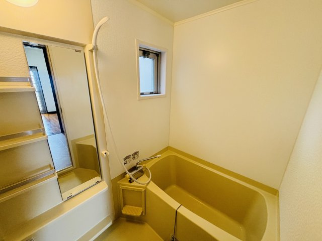 ハピネスコートの浴室