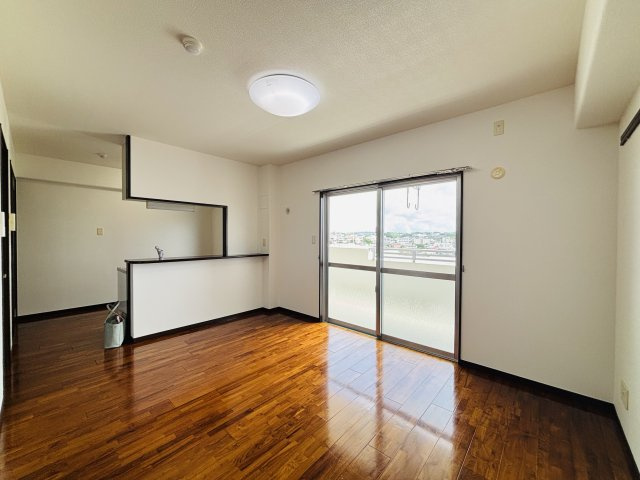 ハピネスコートの居間・リビング