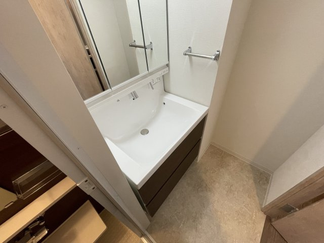 Noiret Blanc 並木の独立洗面台|※別室参考写真です。