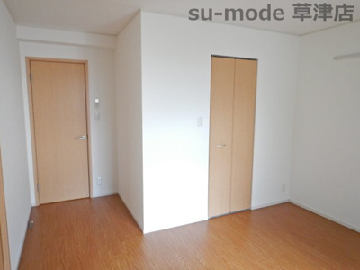 【寝室】 | Casa横町 | 開放的な寝室です