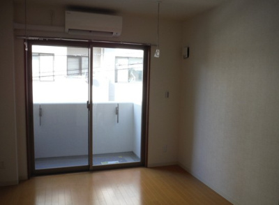 【寝室】 | グリーニエ西新宿参番館