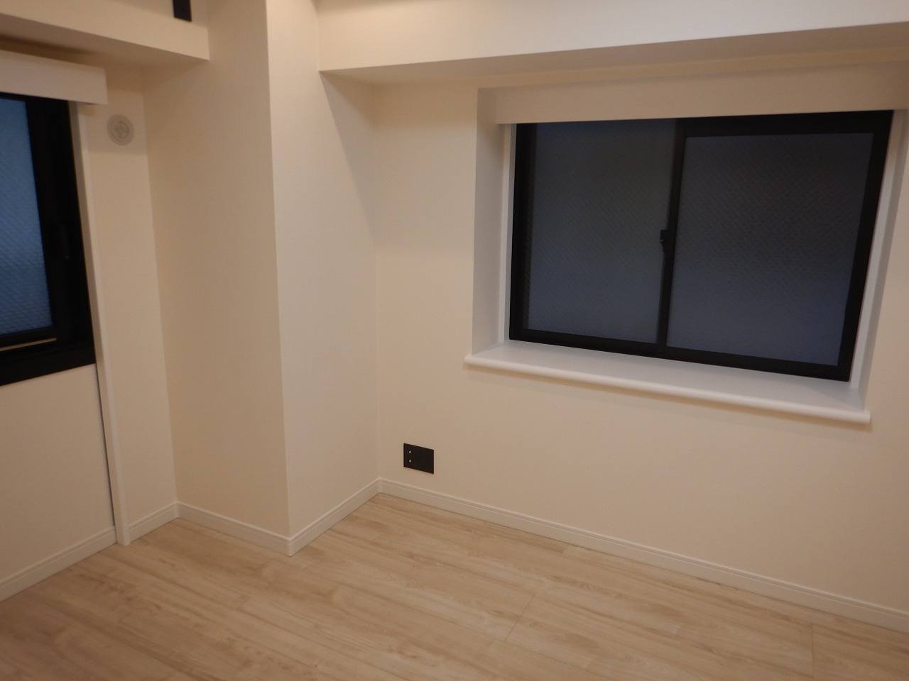 ダイアパレス元浅草２の洋室