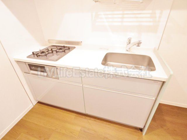 小平市鈴木町２丁目のアパートのキッチン