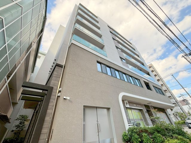 CEREJERA江坂の外観