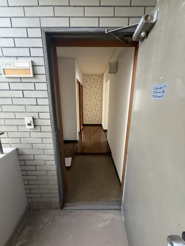 グレーセル宮永の玄関