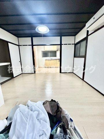 大阪市平野区喜連東２丁目の一戸建ての内装