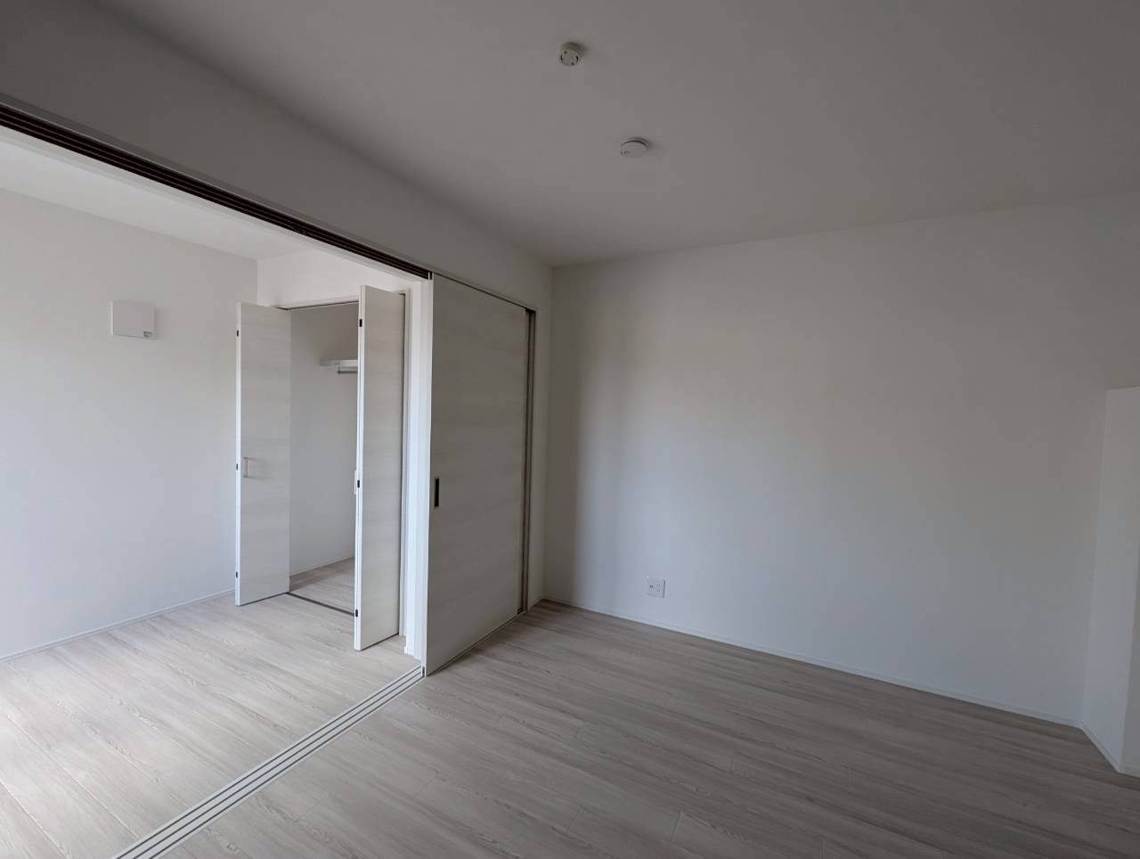 ドエル小花の居間・リビング