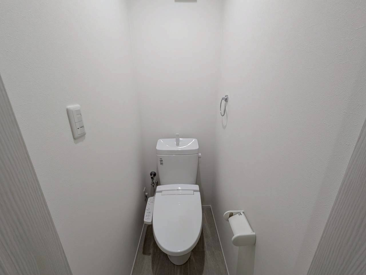 ドエル小花のトイレ