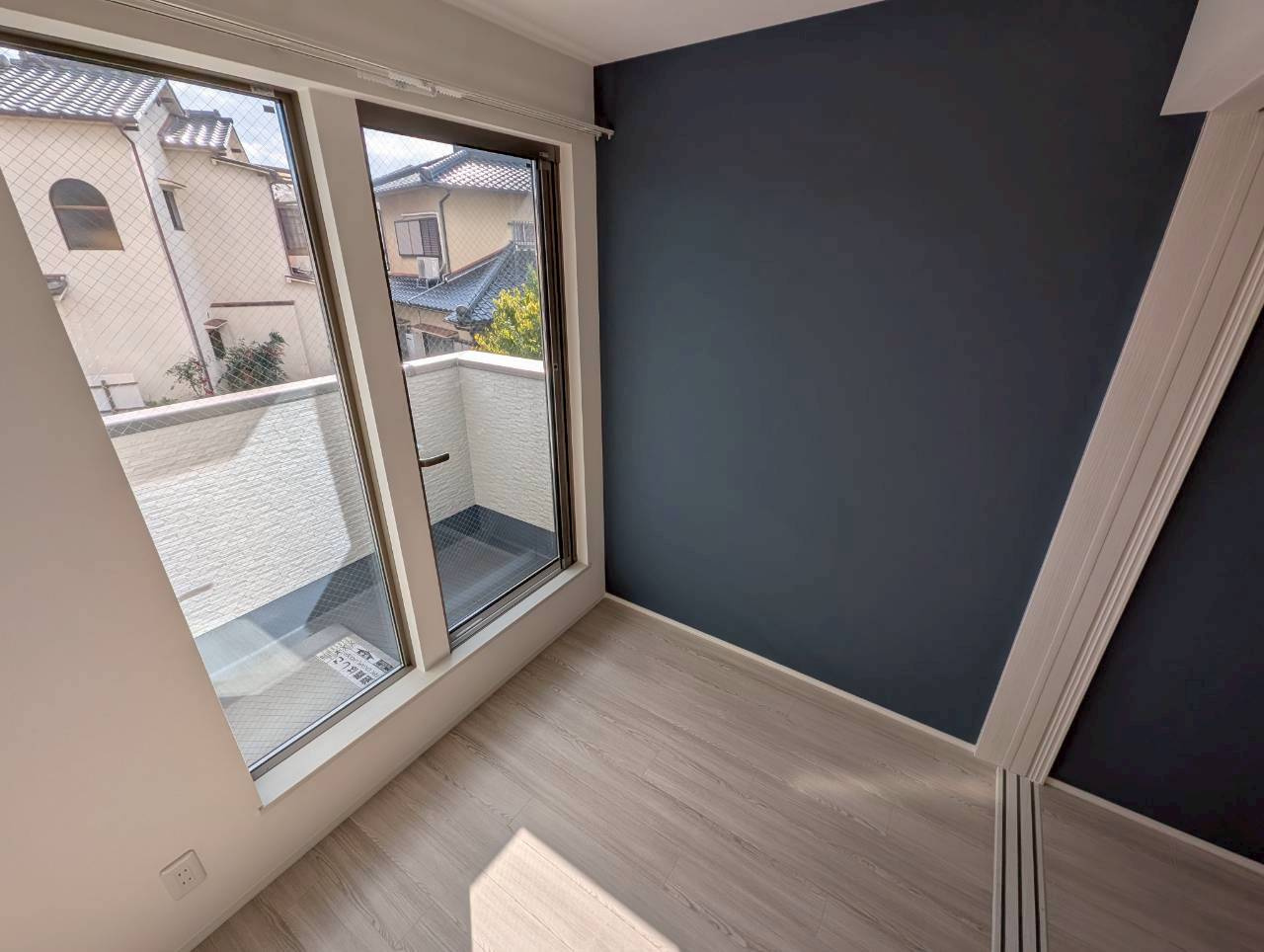 ドエル小花の寝室