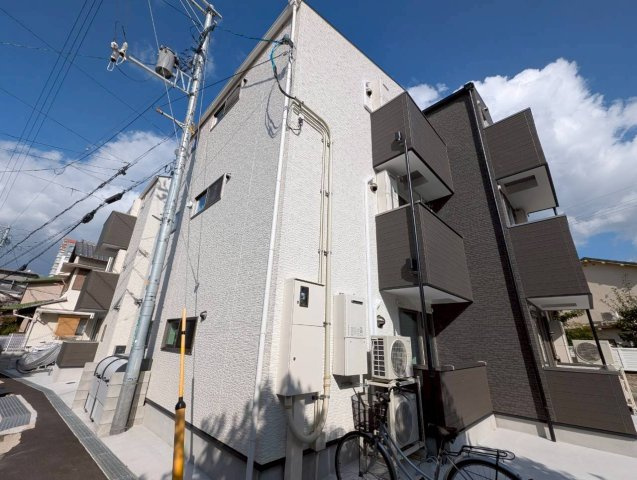 ドエル小花の外観