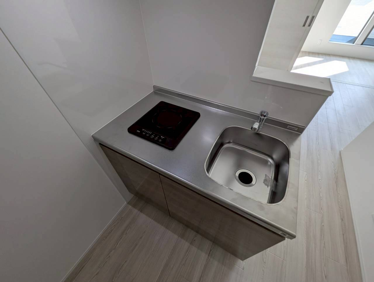 ドエル小花のキッチン