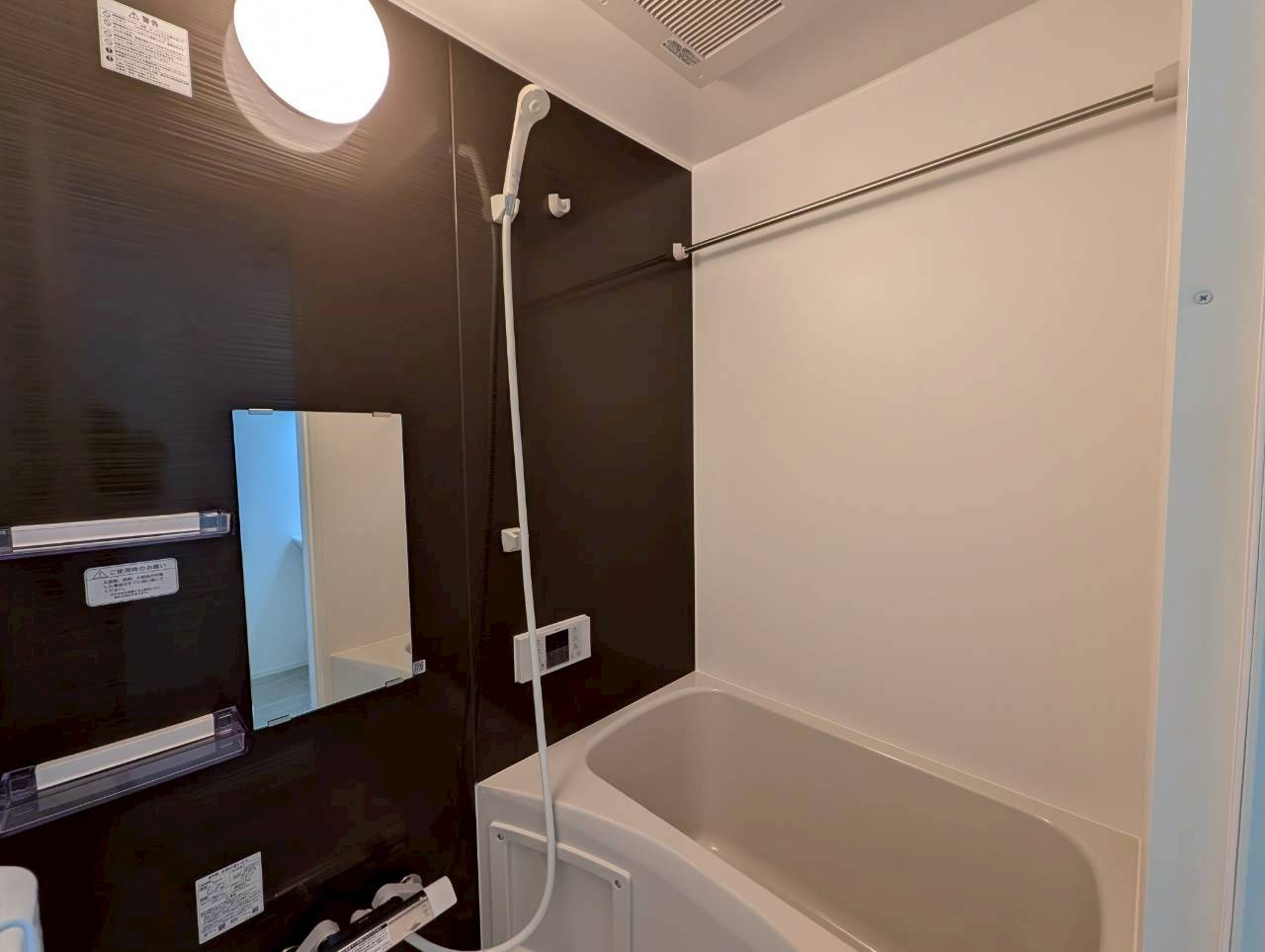 ドエル小花の浴室