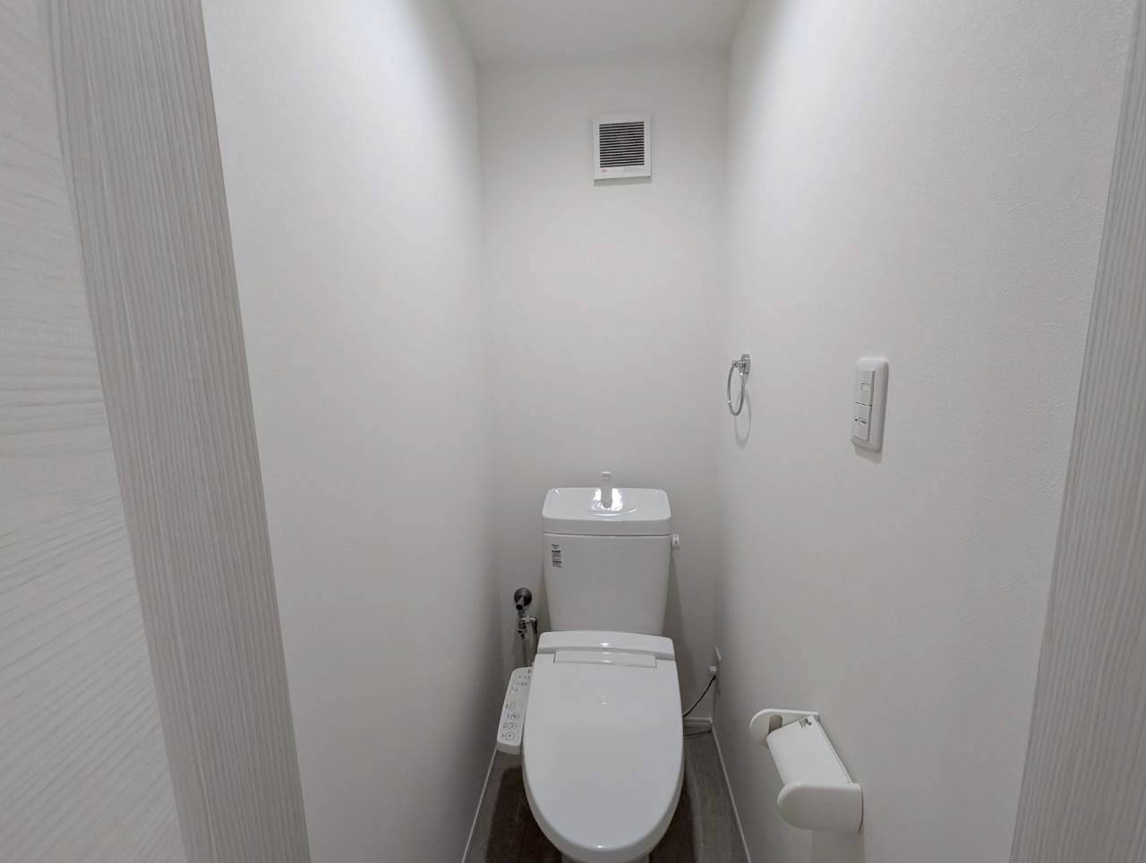 ドエル小花のトイレ