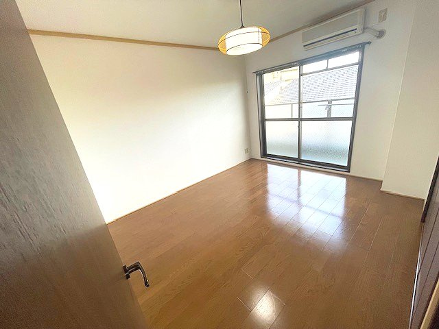 サンフィールド六甲の居間・リビング