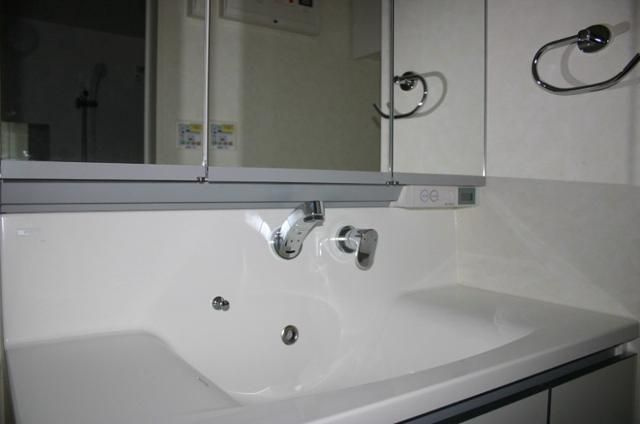 レジディア文京本郷Ⅱの独立洗面台