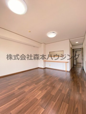 【居間・リビング】 | 　東香里野村マンション | おしゃれなリビングです