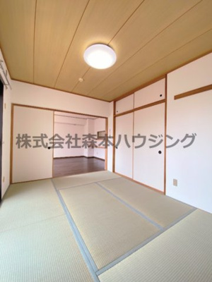 【和室】 | 　東香里野村マンション | 和室があれば、来客や子供用のスペースとして活躍します