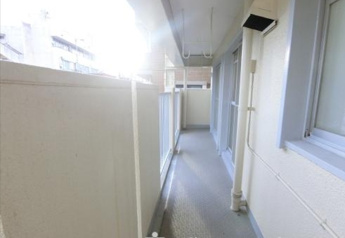 【バルコニー】