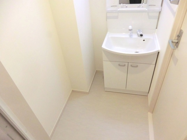 リブリ・プライムの洗面所|★広めの脱衣スペースです。★