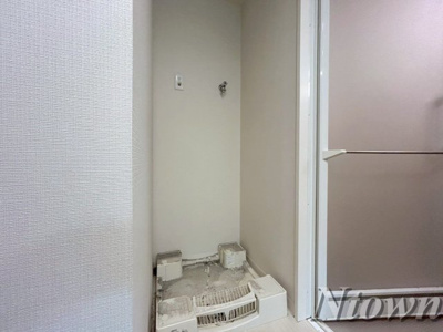 【設備】 | プレサンスロジェ丸の内 | 洗濯機置き場です