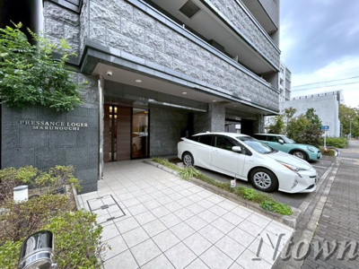 【エントランス】 | プレサンスロジェ丸の内 | 落ち着いたエントランスです