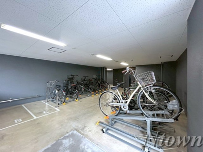 【その他共用部分】 | プレサンスロジェ丸の内 | 駐輪場です