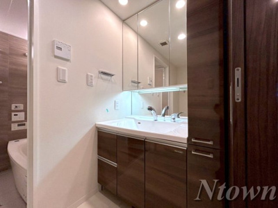 【独立洗面台】 | プレサンスロジェ丸の内 | 独立洗面台、朝の身支度には欠かせません