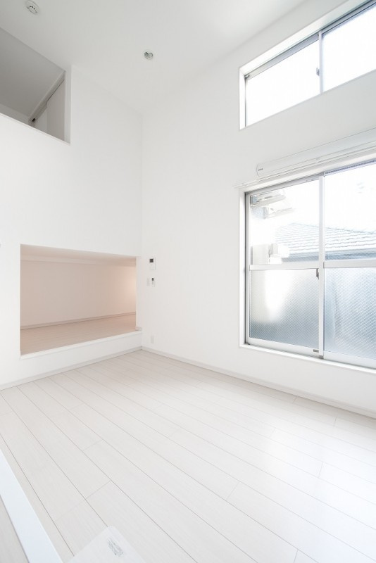 ラフェリオの居間・リビング|こちらの居間で趣味の時間をお楽しみください