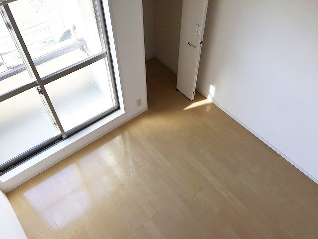 ビルーチェＡの居間・リビング|居間です