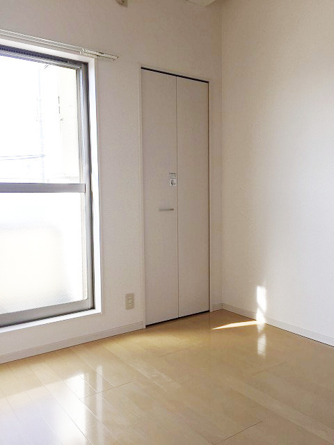 ビルーチェＡの居間・リビング|使いやすいリビングです