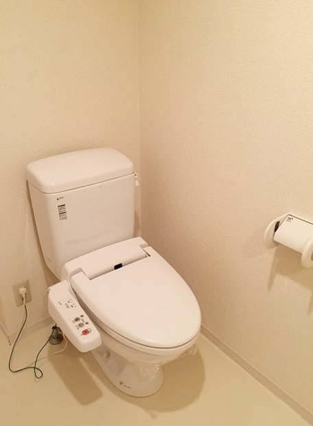 ビルーチェＡのトイレ|落ち着いたトイレです