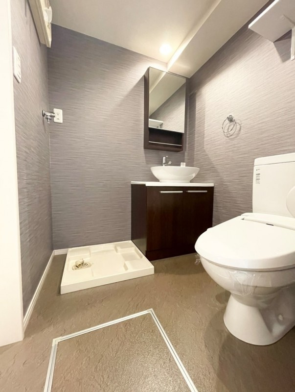 Ｈａｕｓ　Ｒｕｈｅ　高畑の洗面所|ゆったりとスペースのある洗面所