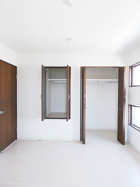 ベルノリエ桜ヶ丘の寝室|使い勝手のいい寝室です